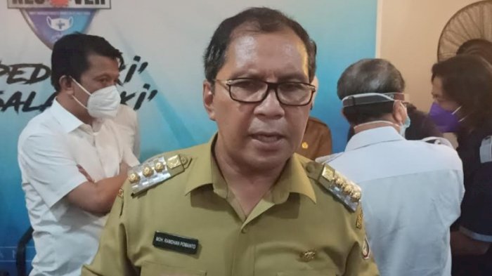 Izin Operational Tiga Outlet Holiwings di Surabaya Dibekukan